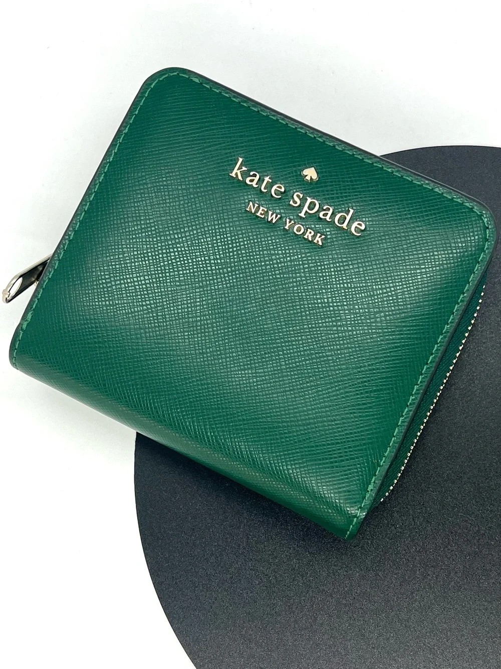 Kate Spade New York Green Zip Around Wallet Coin Purse Compact Wallet